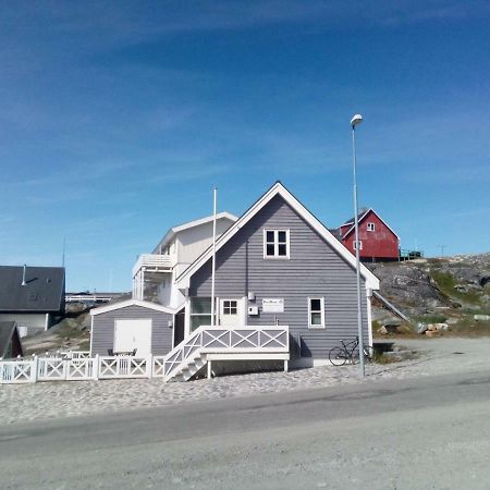 Hotel Nuuk - Apartment Nanoq Экстерьер фото