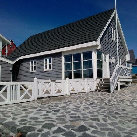 Hotel Nuuk - Apartment Nanoq Экстерьер фото